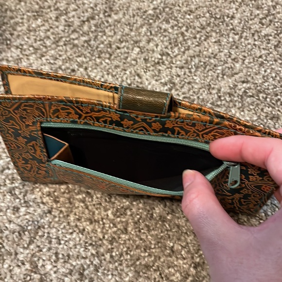 World Market Wallet - Picture 4 of 4